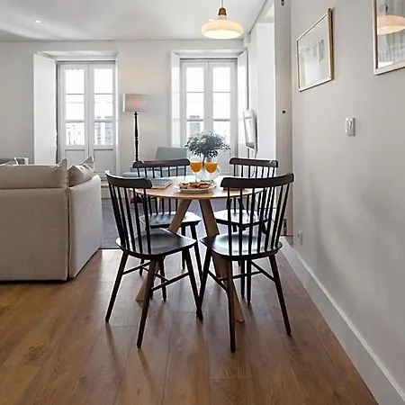 Lsa Bairro Alto By Numa 4* Lissabon